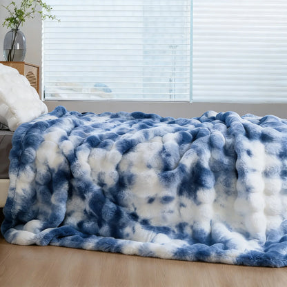 Luxurious Faux Fur Blanket for Cozy Elegance