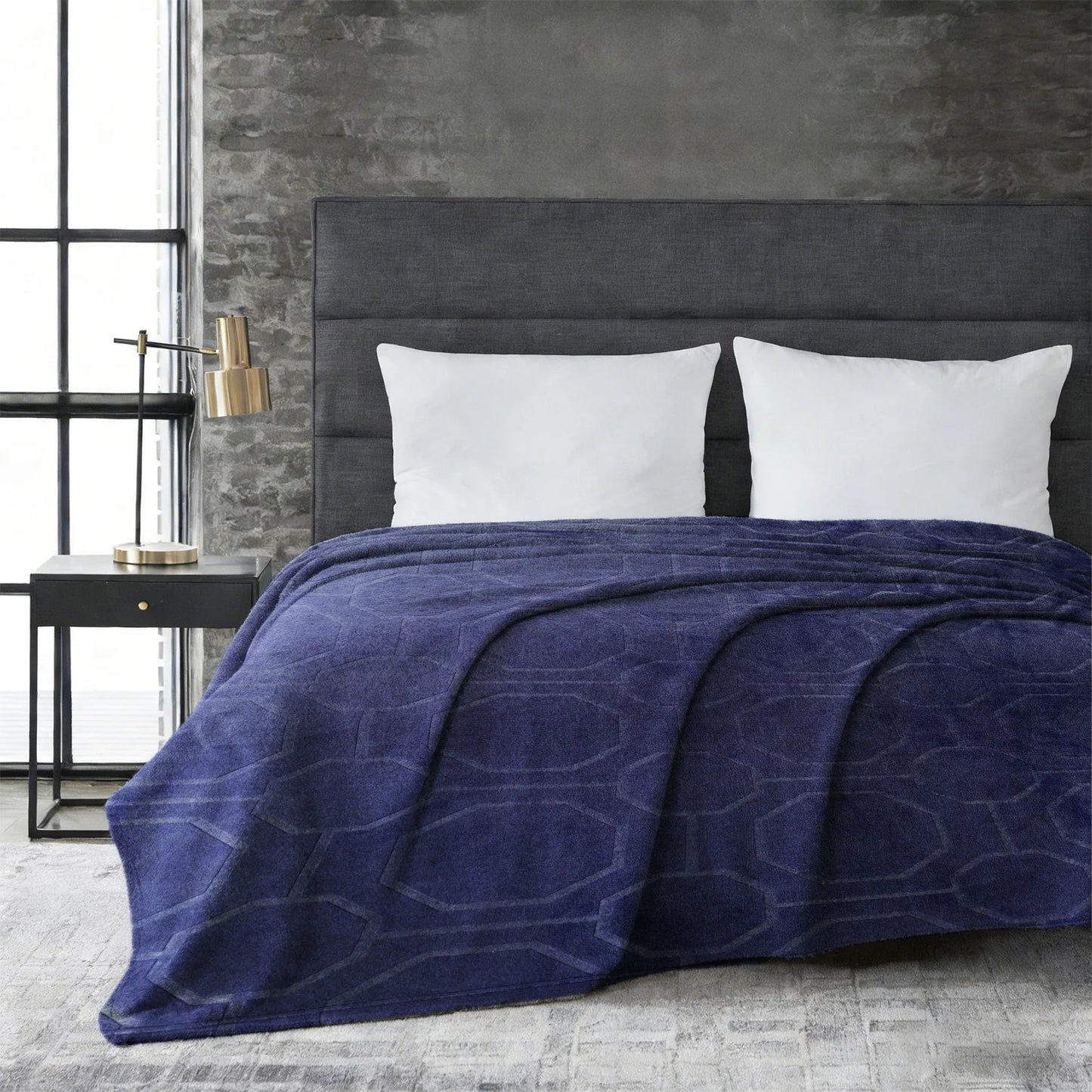 Luxurious Faux Fur Throw Blanket