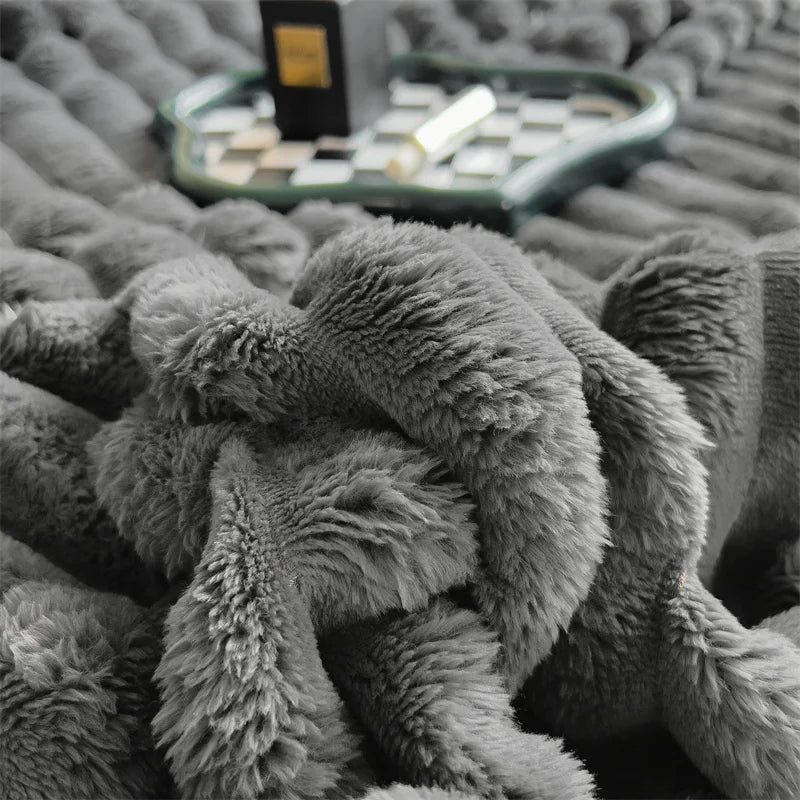 Cozy Luxury Winter Throw Blanket