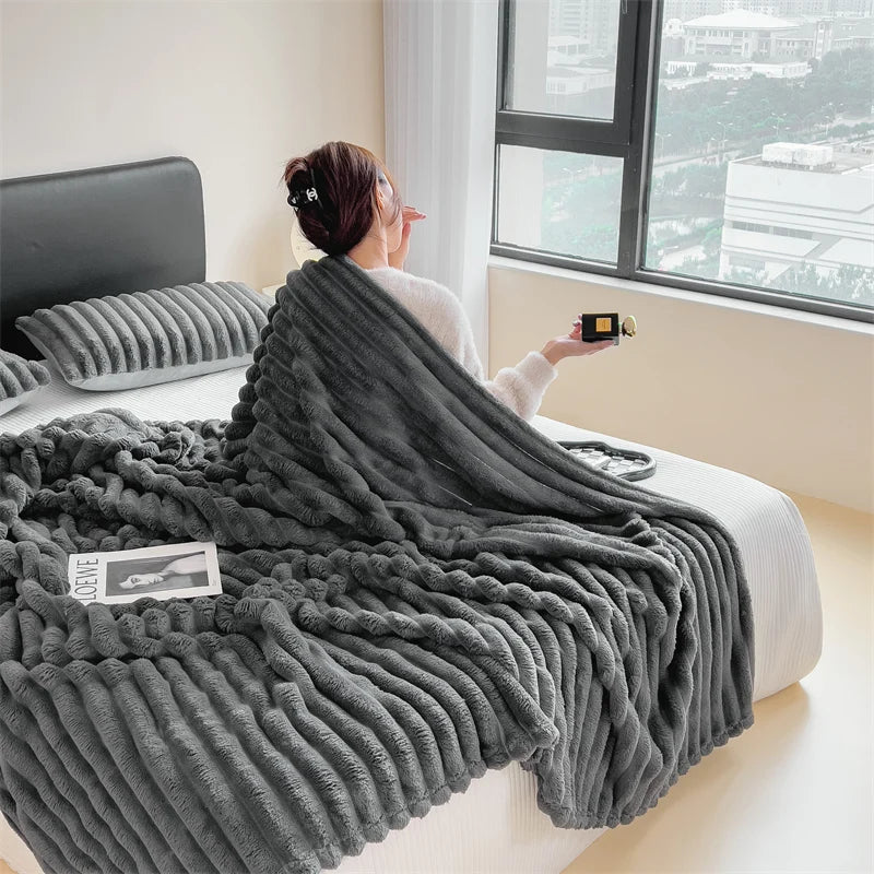 Cozy Luxury Winter Throw Blanket