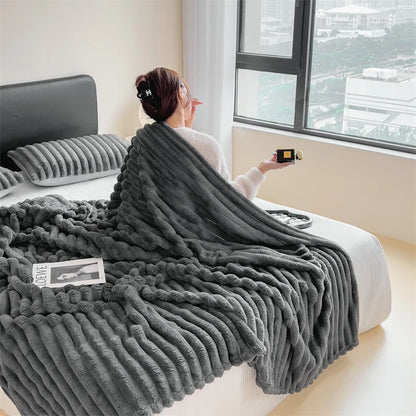 Cozy Luxury Winter Throw Blanket