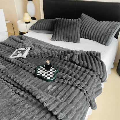 Cozy Luxury Winter Throw Blanket