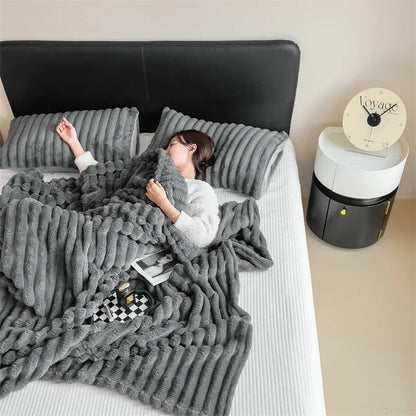 Luxurious Cozy Winter Throw Blanket